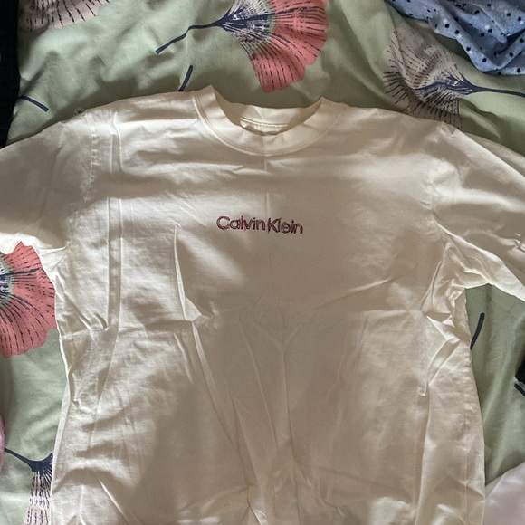 Short Sleeve wide short T-shirt - Picture 3 of 4